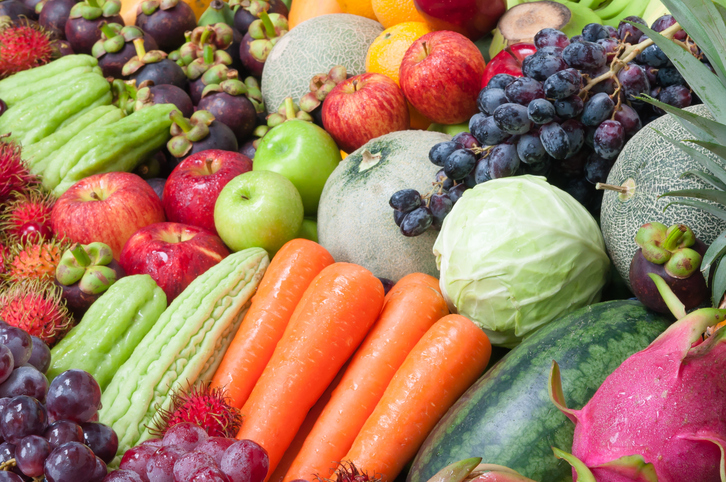 A large amount of Fruits and Vegetables that can lower dimentia risk